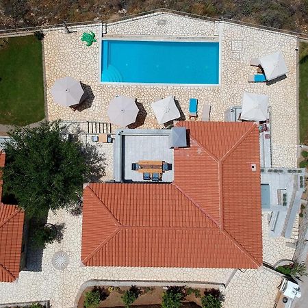 Irini Villa By Elrin Villas Mani Neokhorion  Bagian luar foto